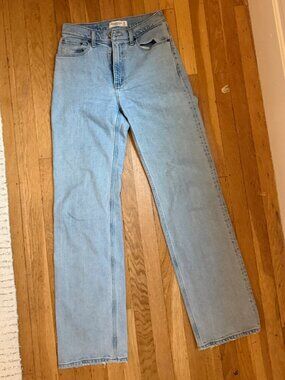 Abercrombie & Fitch 90s Relaxed High Rise Jeans | Light Wash | Size 26